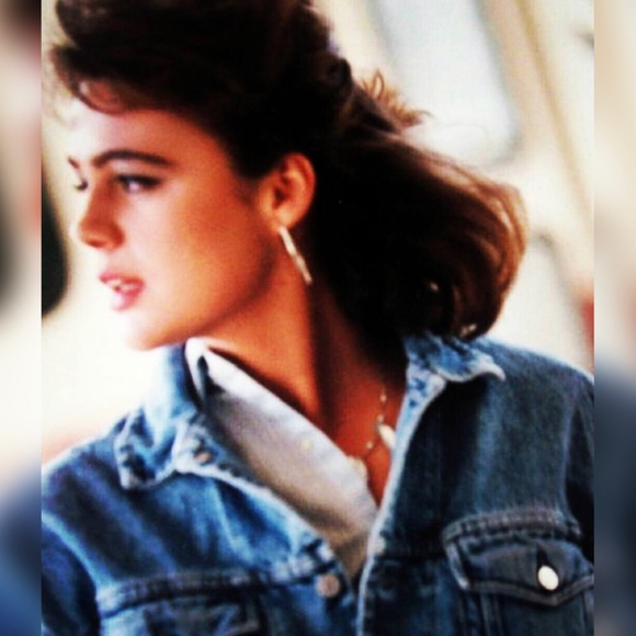 @larosajazmin 🌸 Meet your Posher, Diana ✨ - Picture 1 of 1